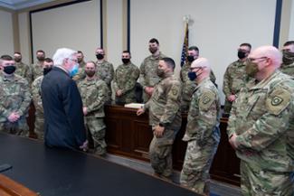 Rogers Meets with KYNG Deployed to DC